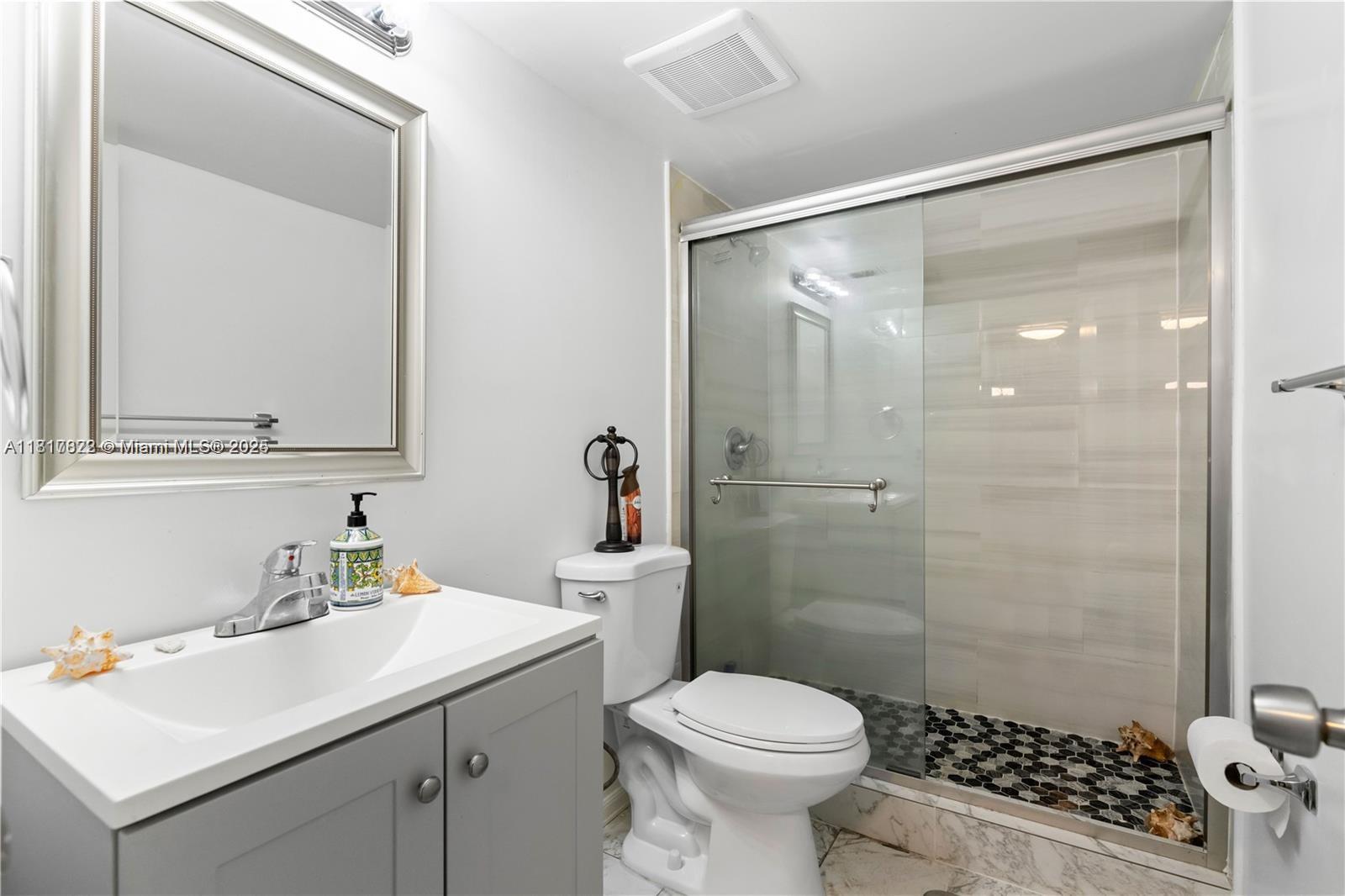 1080 Del Lago Cir # 103
