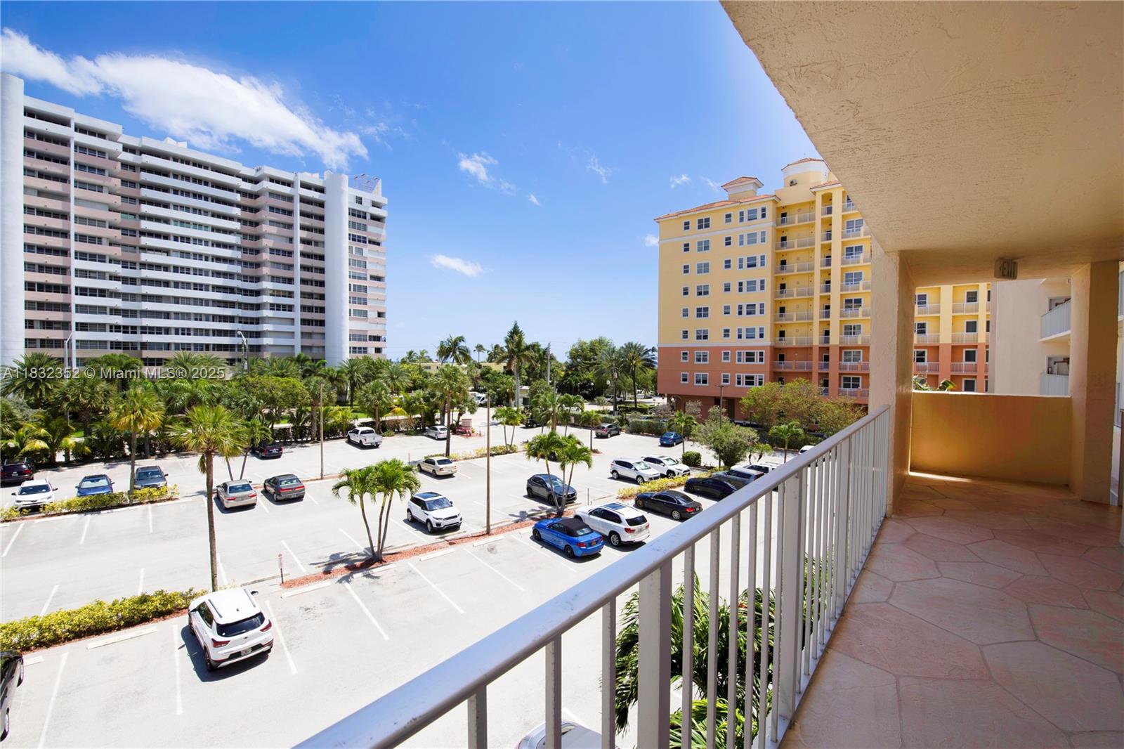 1391 S Ocean Blvd # 409