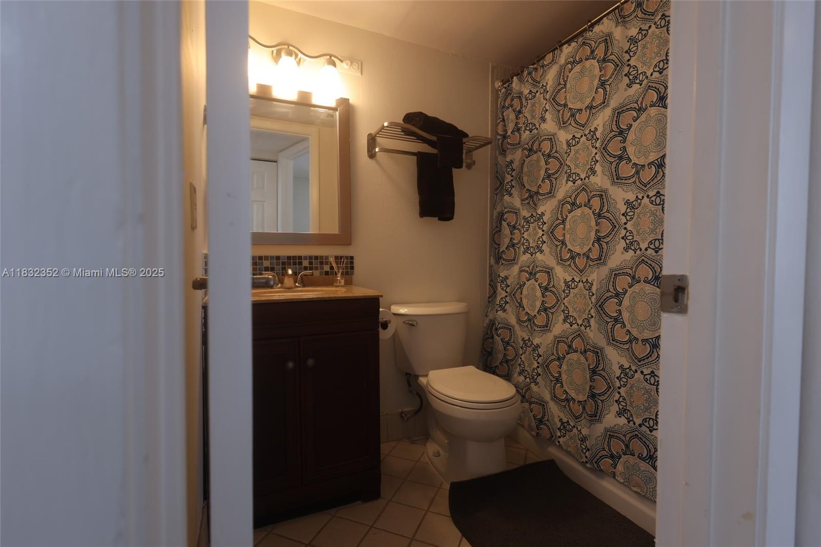 1391 S Ocean Blvd # 409