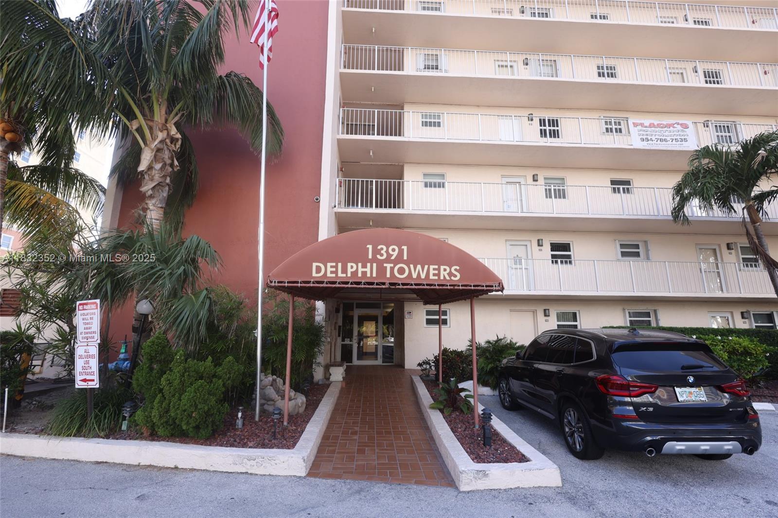 1391 S Ocean Blvd # 409