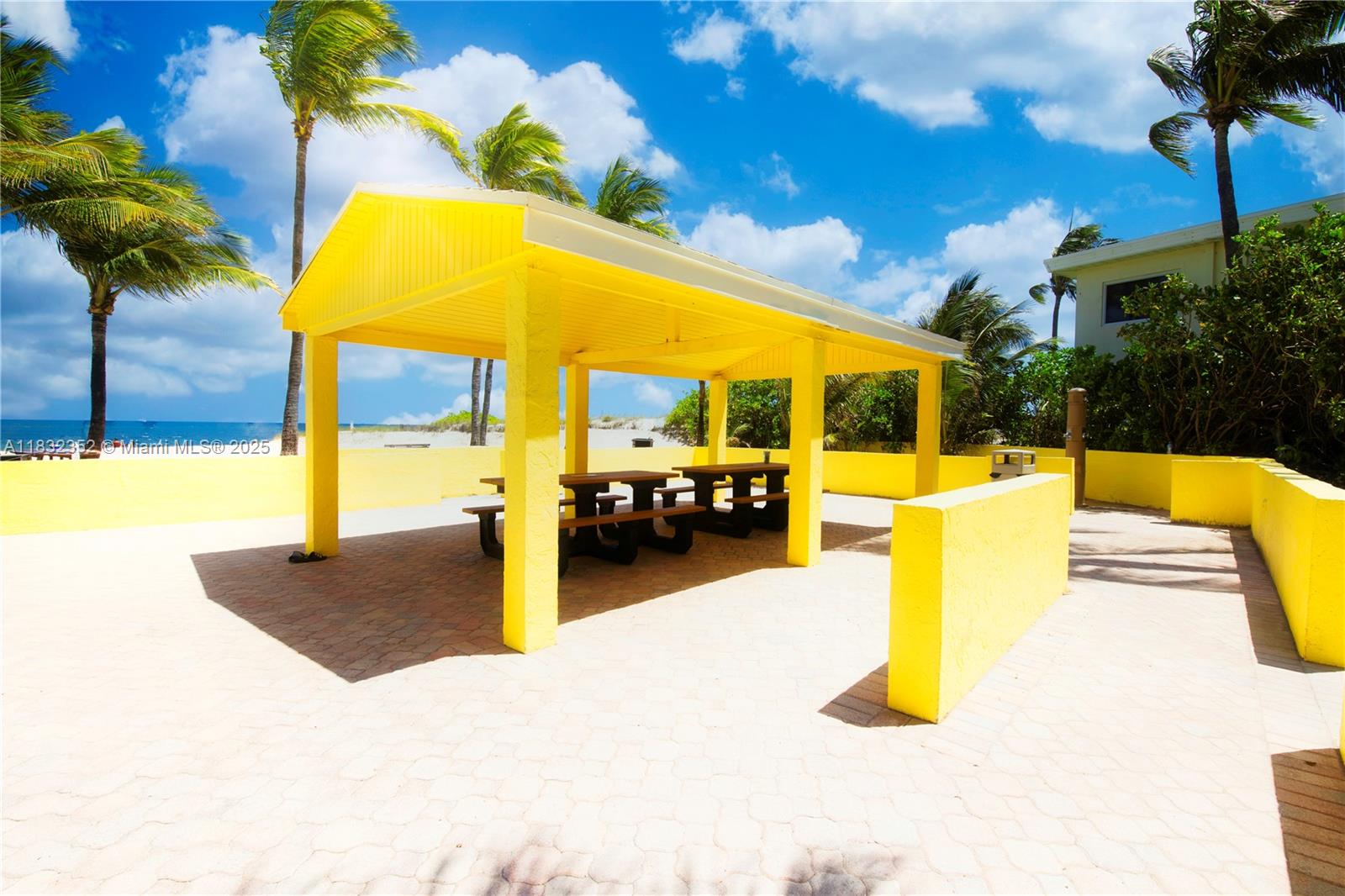 1391 S Ocean Blvd # 409