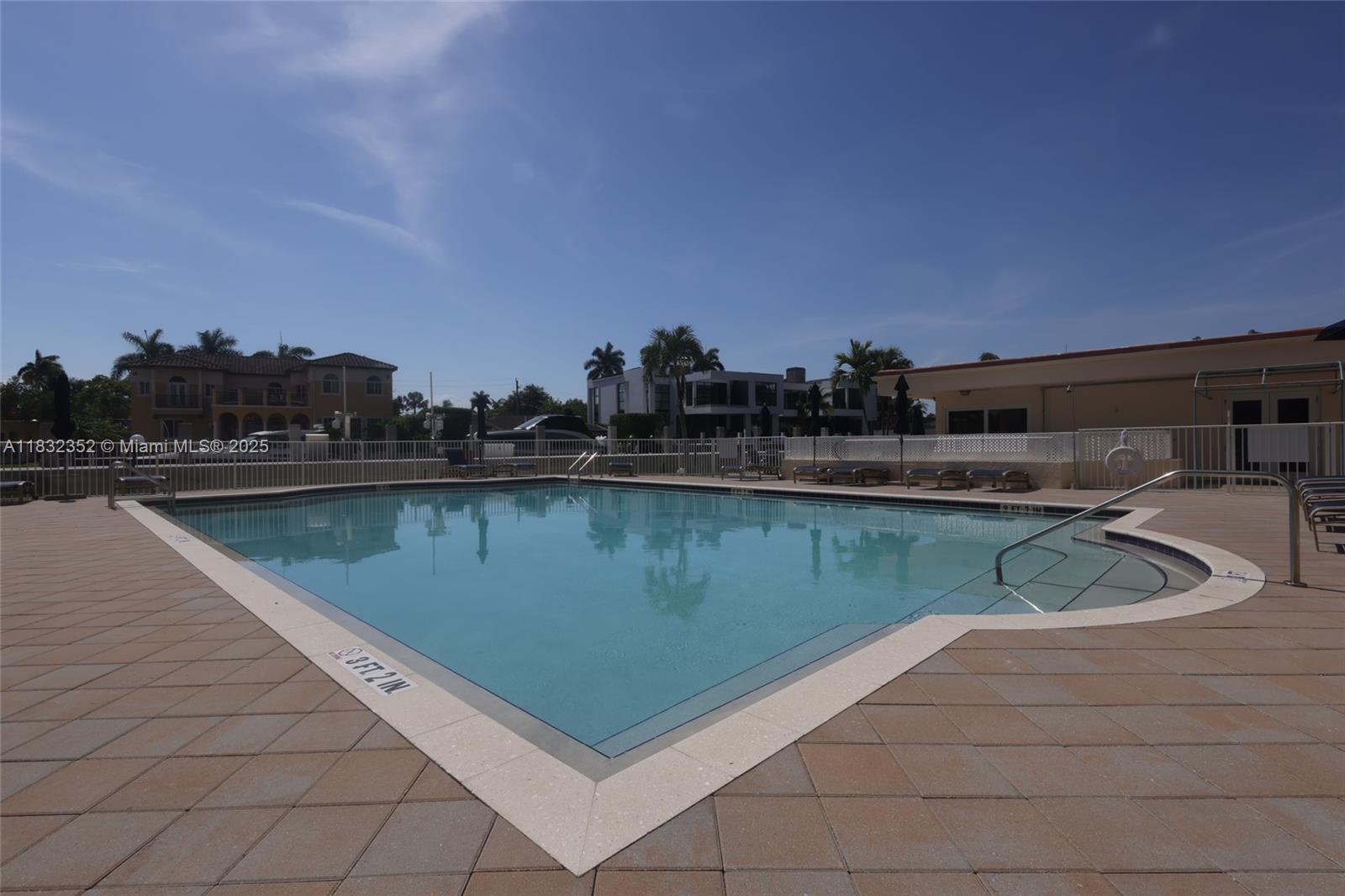 1391 S Ocean Blvd # 409