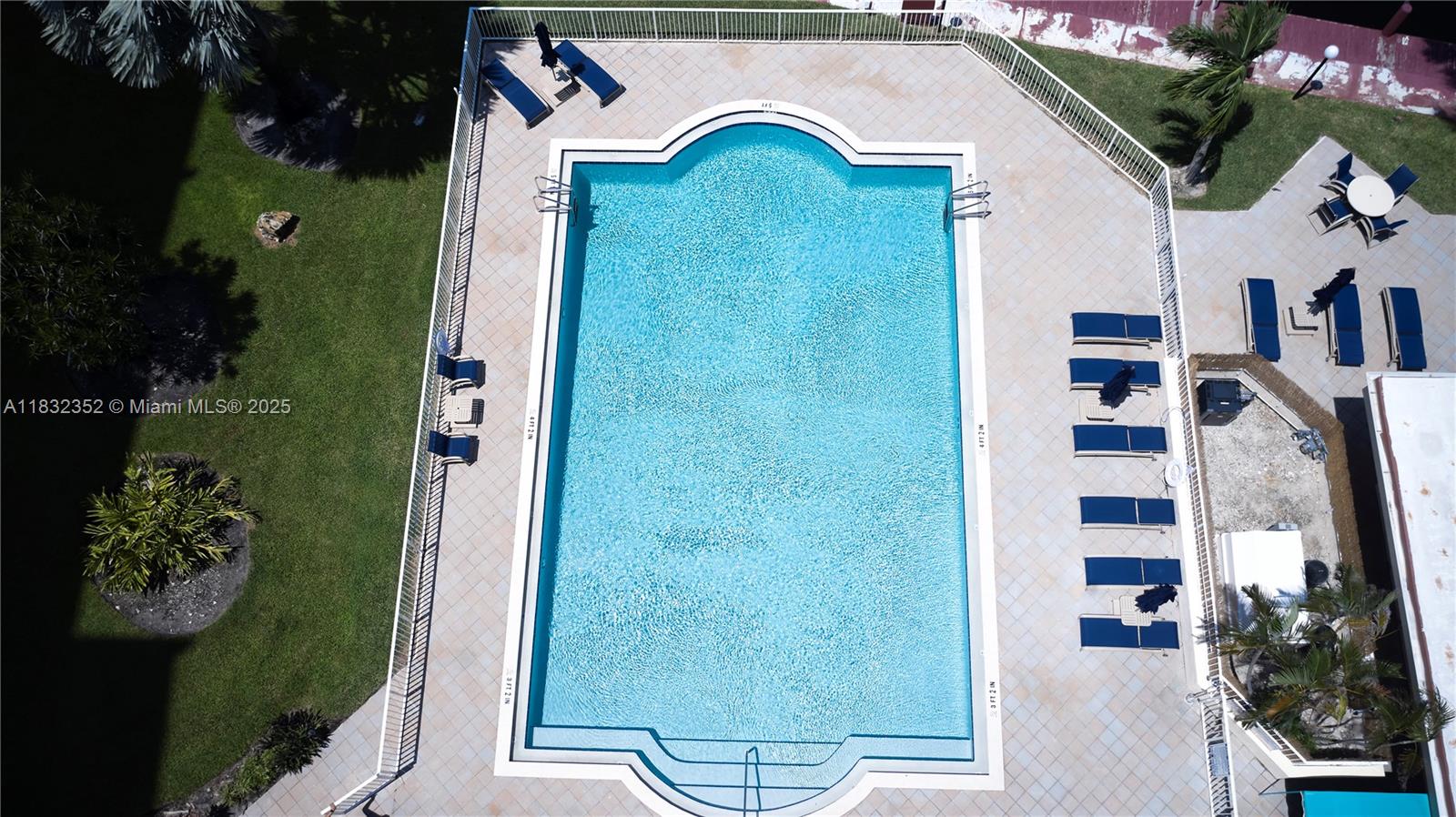 1391 S Ocean Blvd # 409