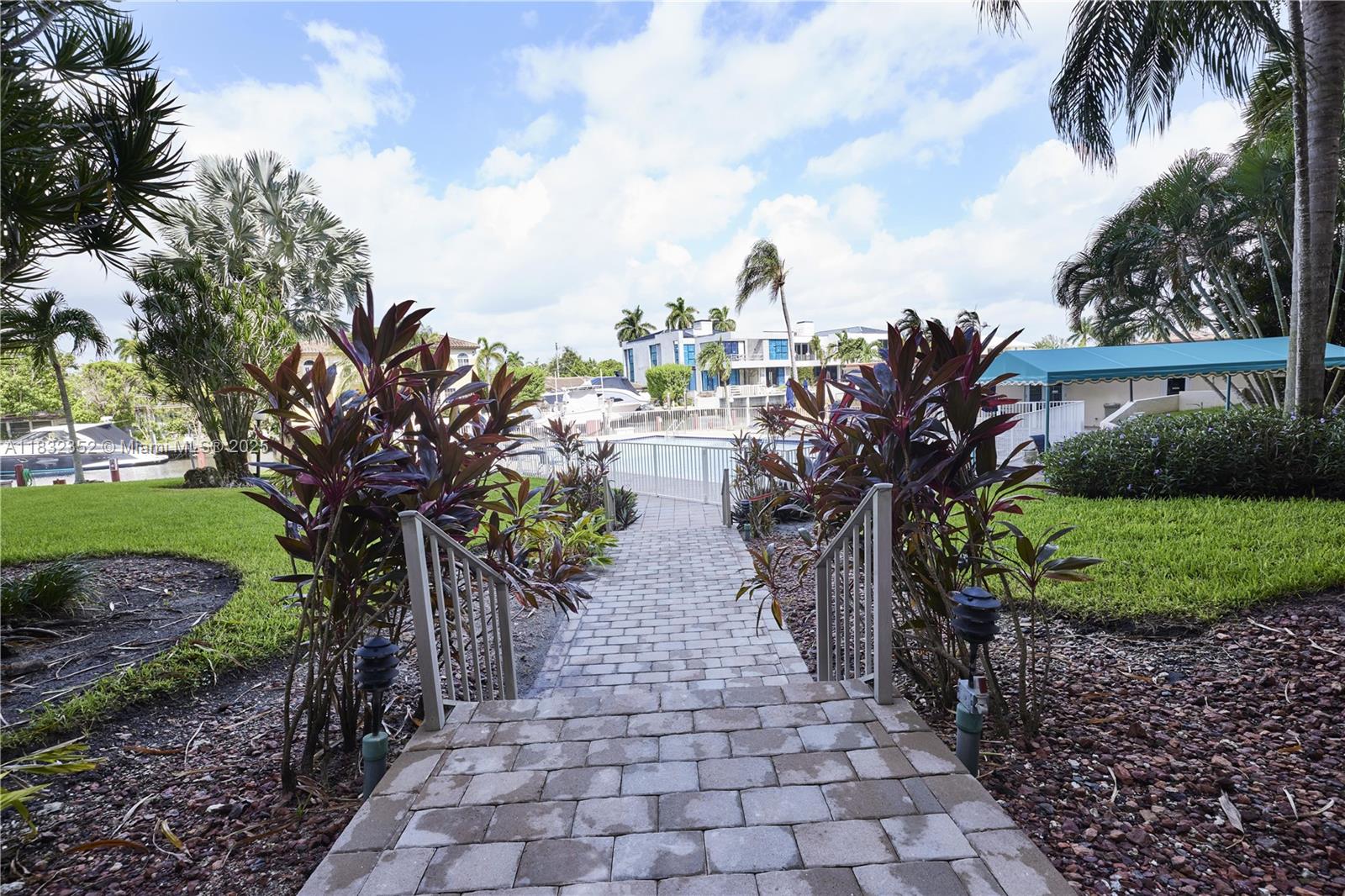 1391 S Ocean Blvd # 409