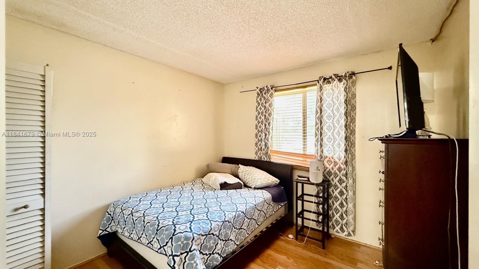3017 N Oakland Forest Dr # 103