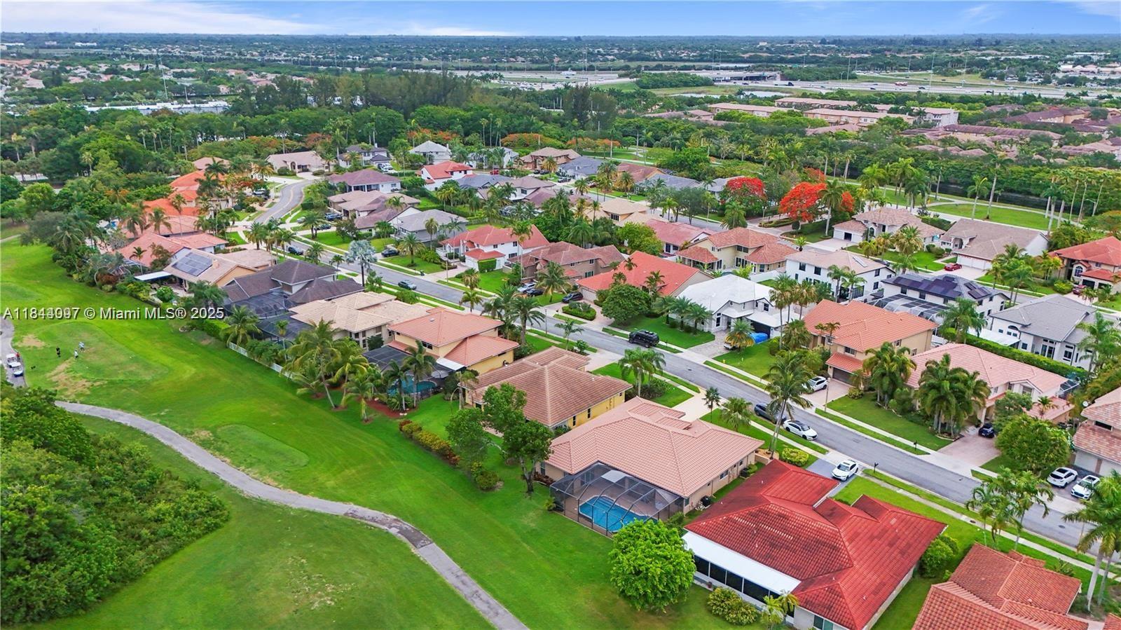 720 W Cypress Pointe Dr W