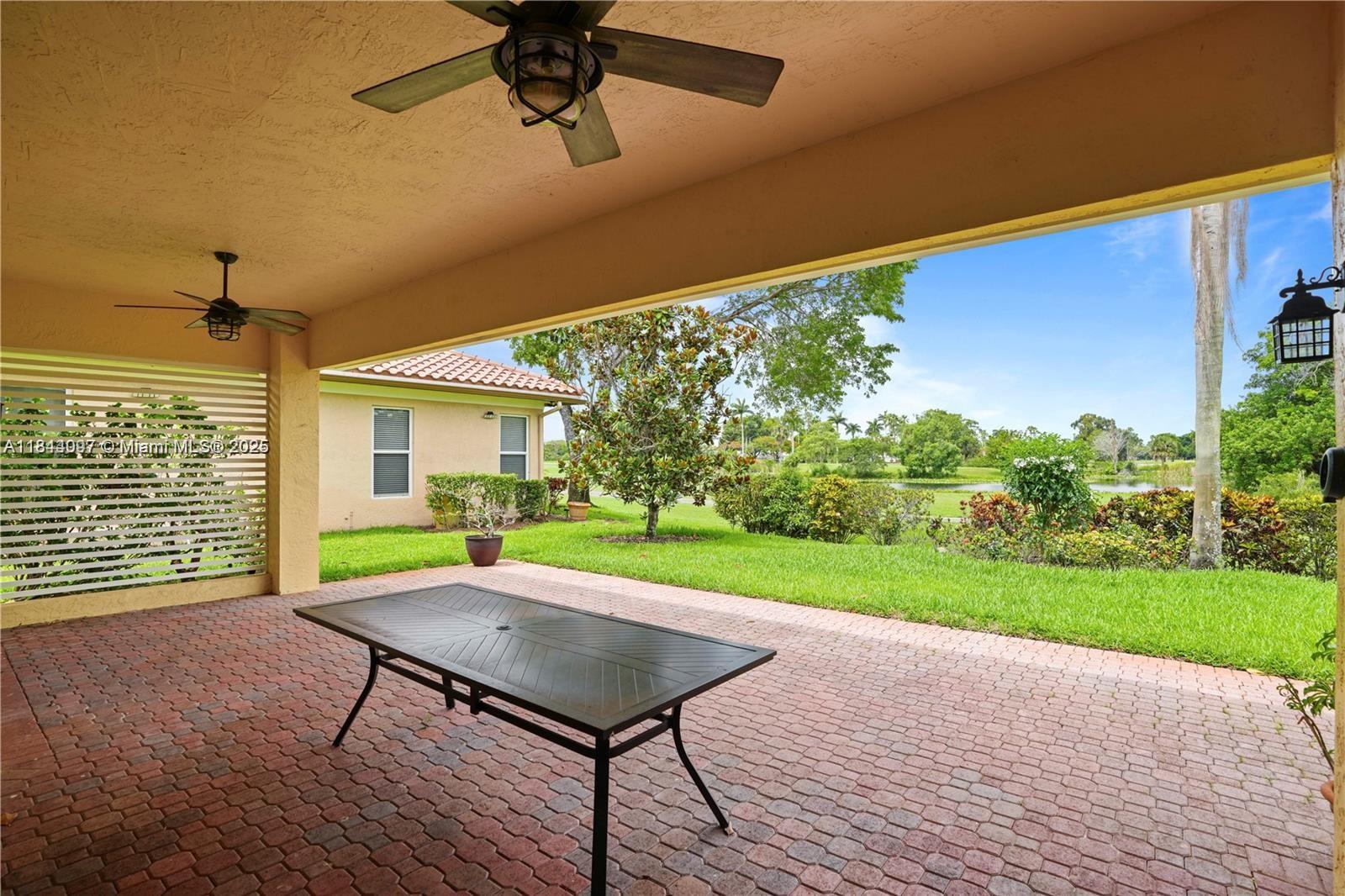 720 W Cypress Pointe Dr W