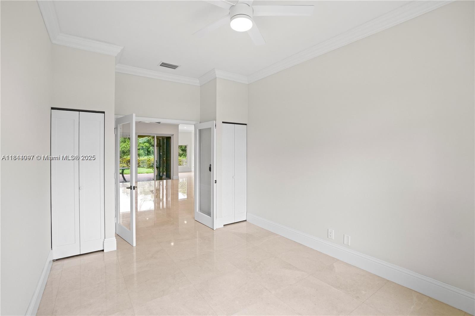 720 W Cypress Pointe Dr W