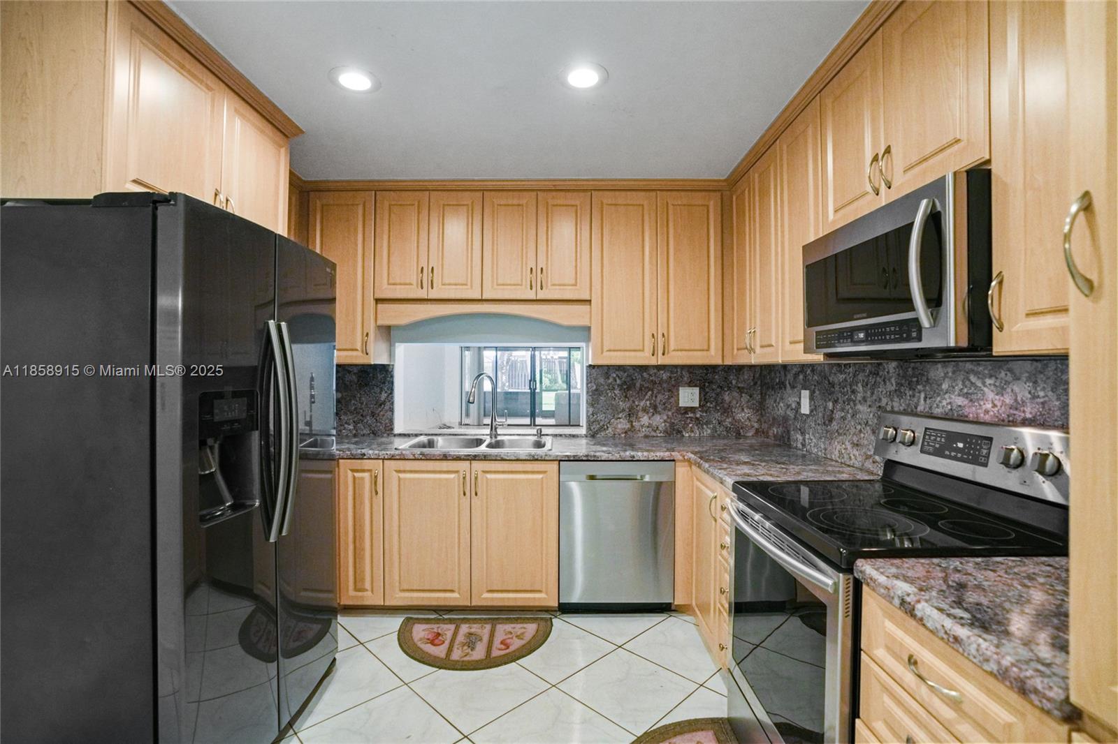 347 Fairway Cir # 62