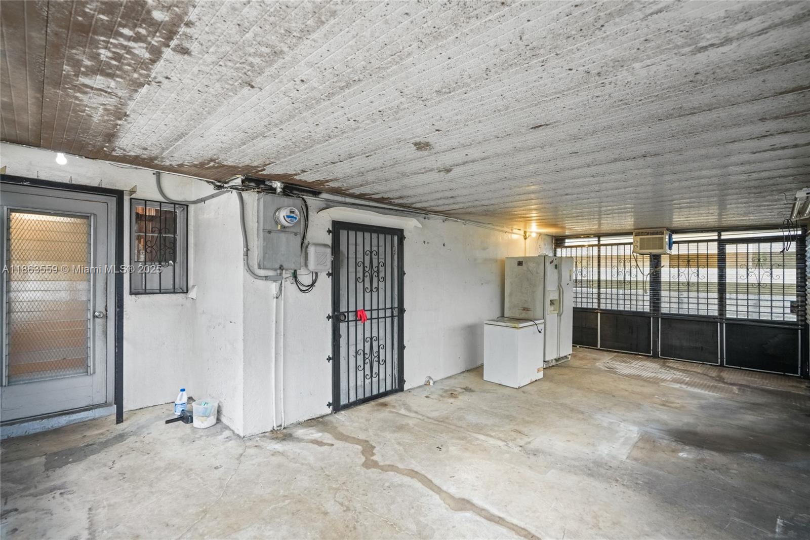 1025 Curtiss Dr, Opa-Locka