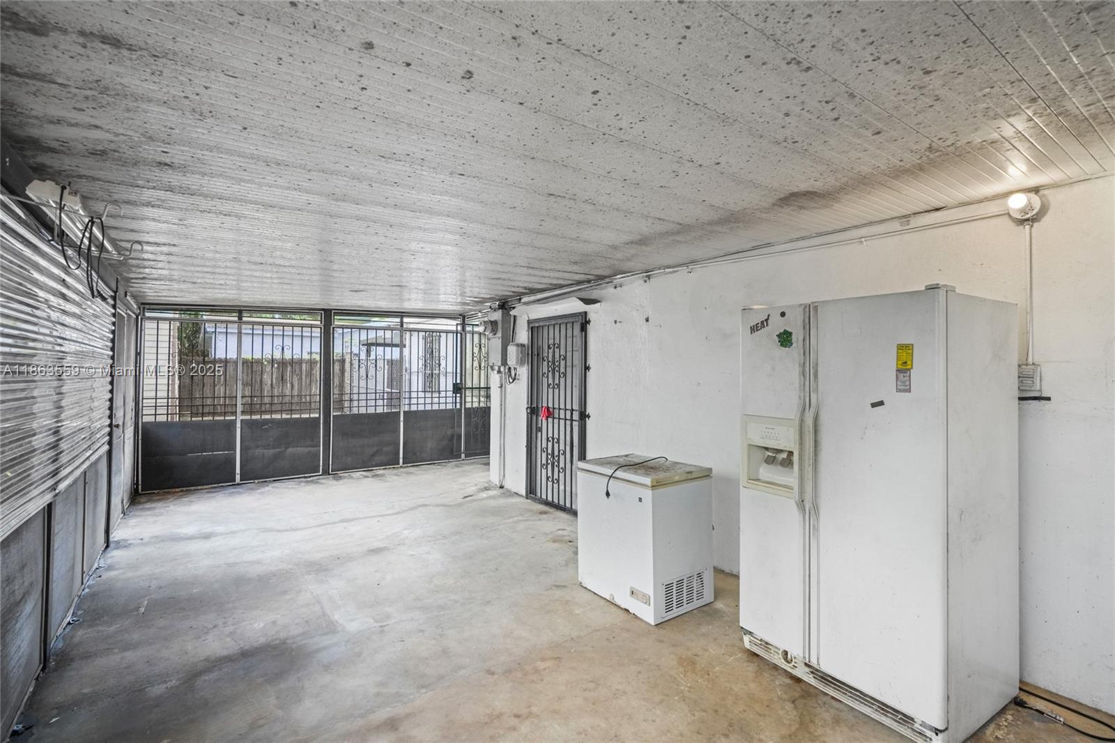 1025 Curtiss Dr, Opa-Locka