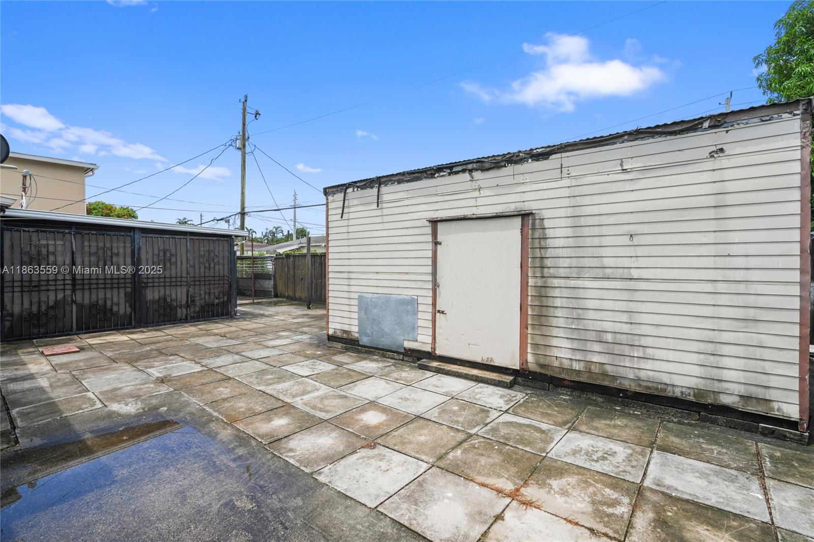 1025 Curtiss Dr, Opa-Locka