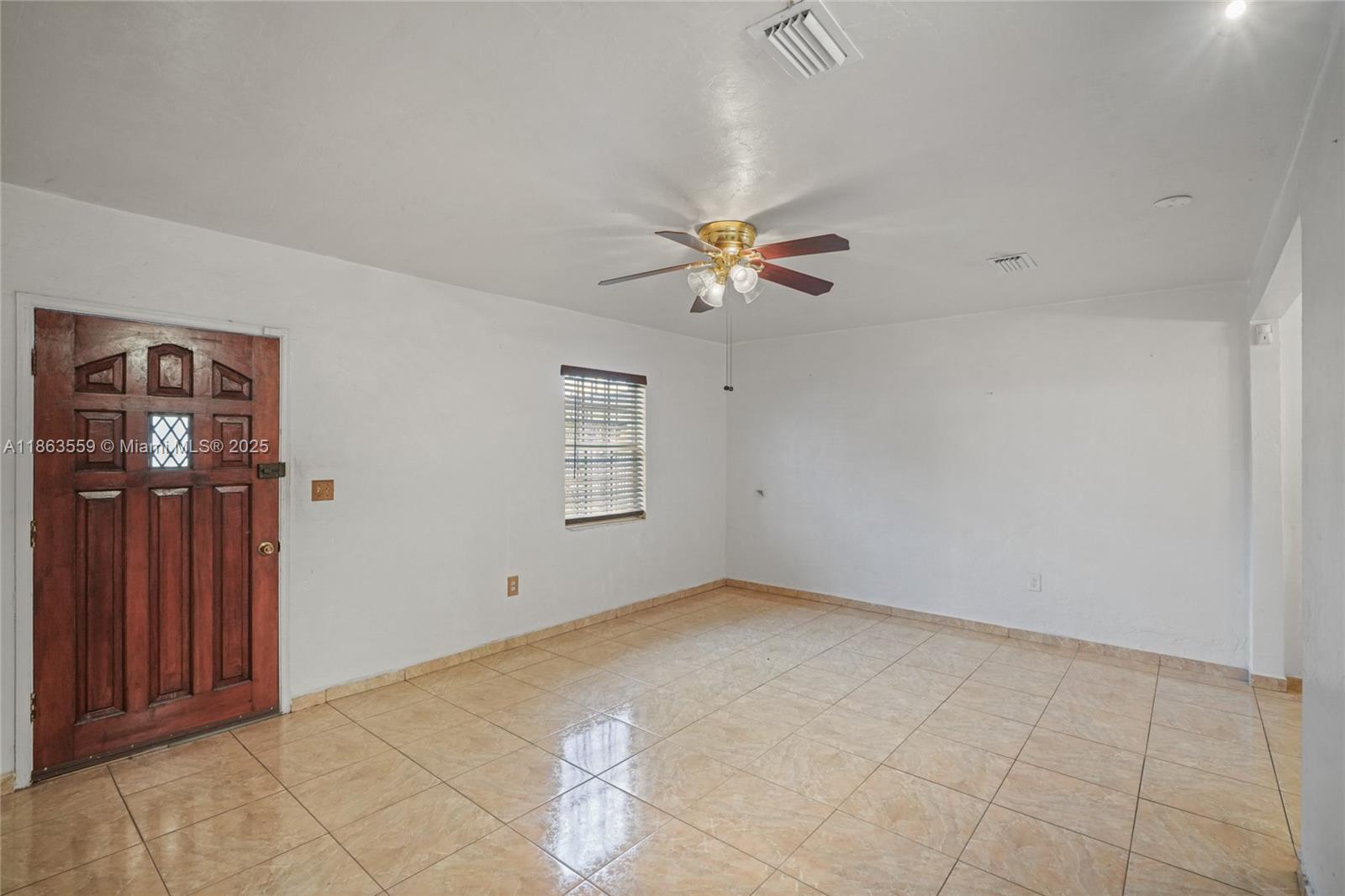 1025 Curtiss Dr, Opa-Locka