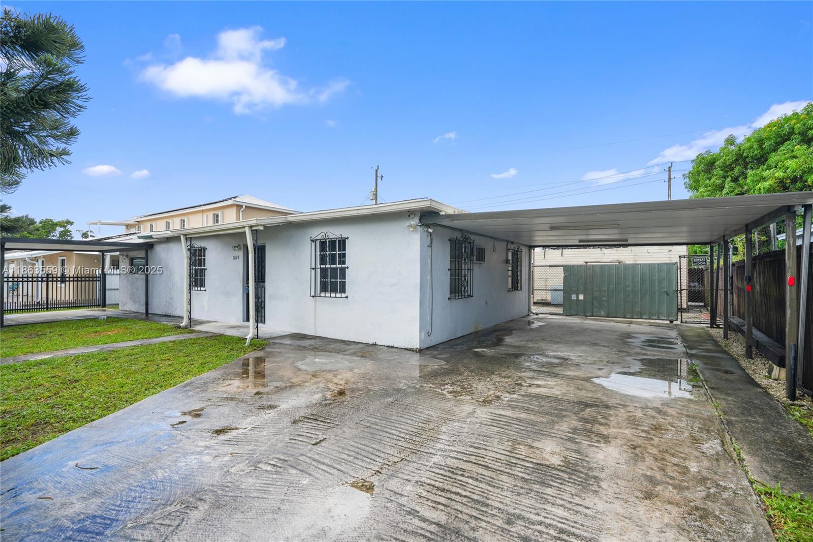 1025 Curtiss Dr, Opa-Locka