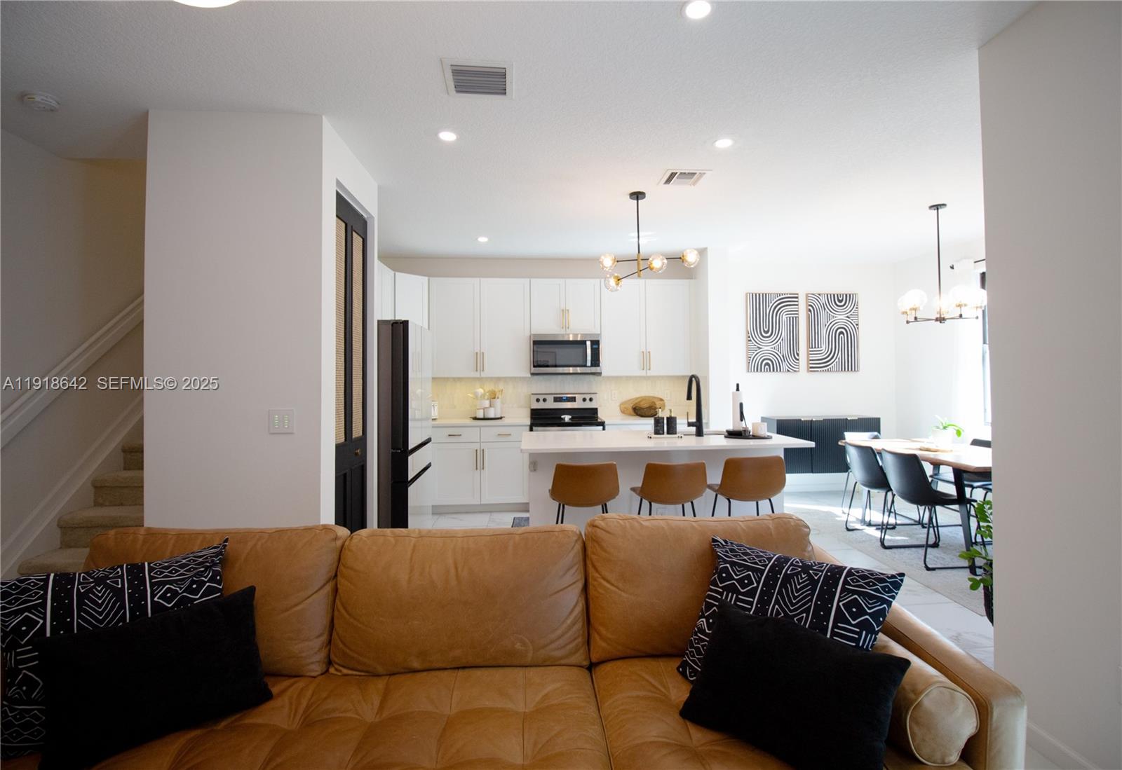 228 NW 36th Ave