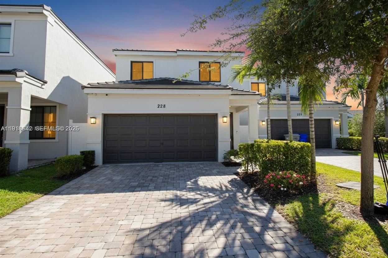 228 NW 36th Ave