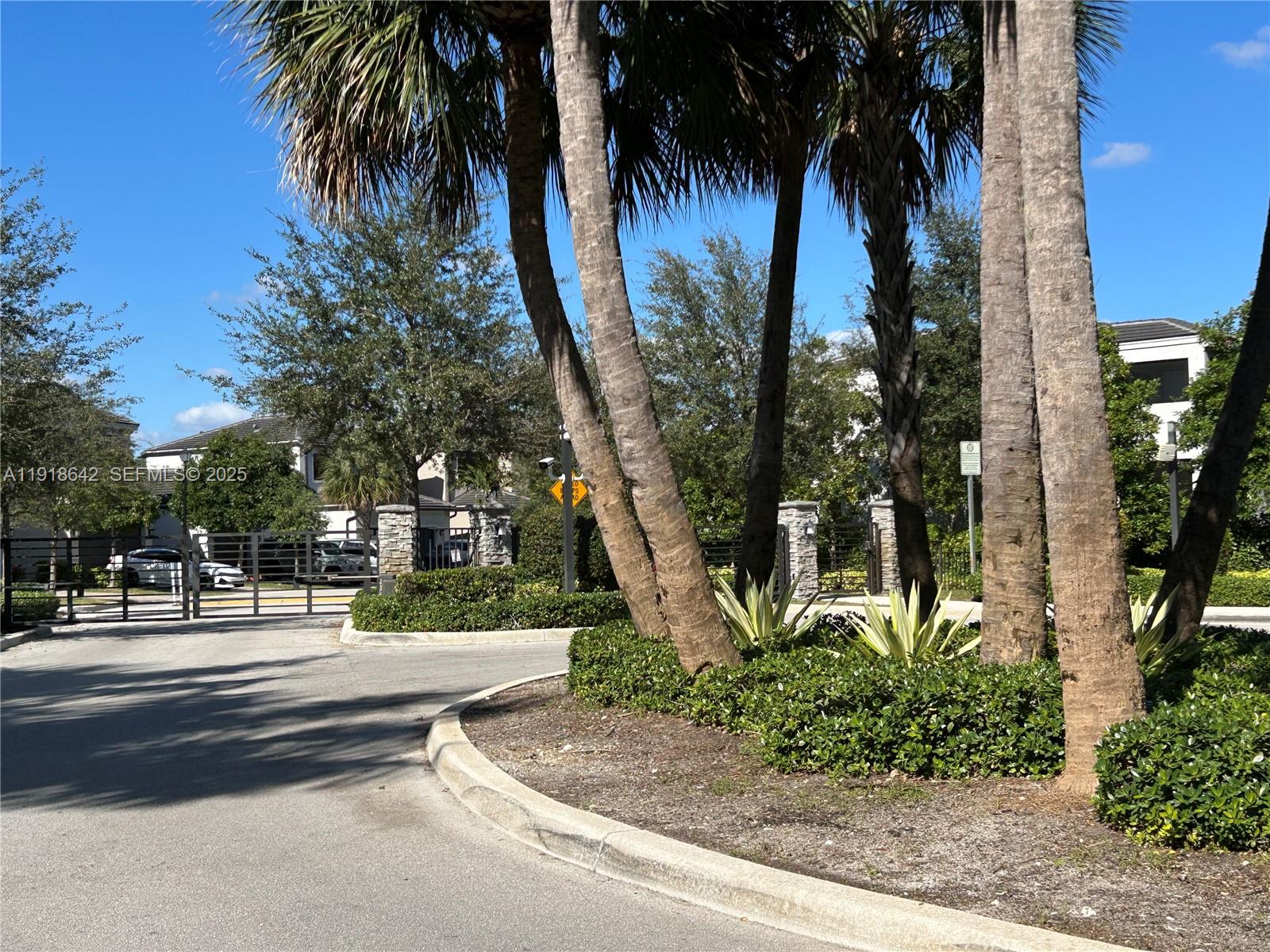 228 NW 36th Ave