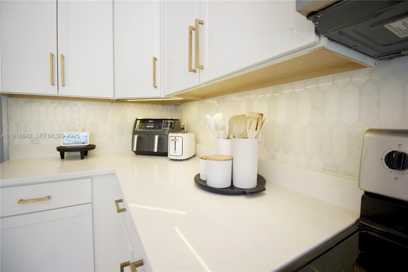 228 NW 36th Ave