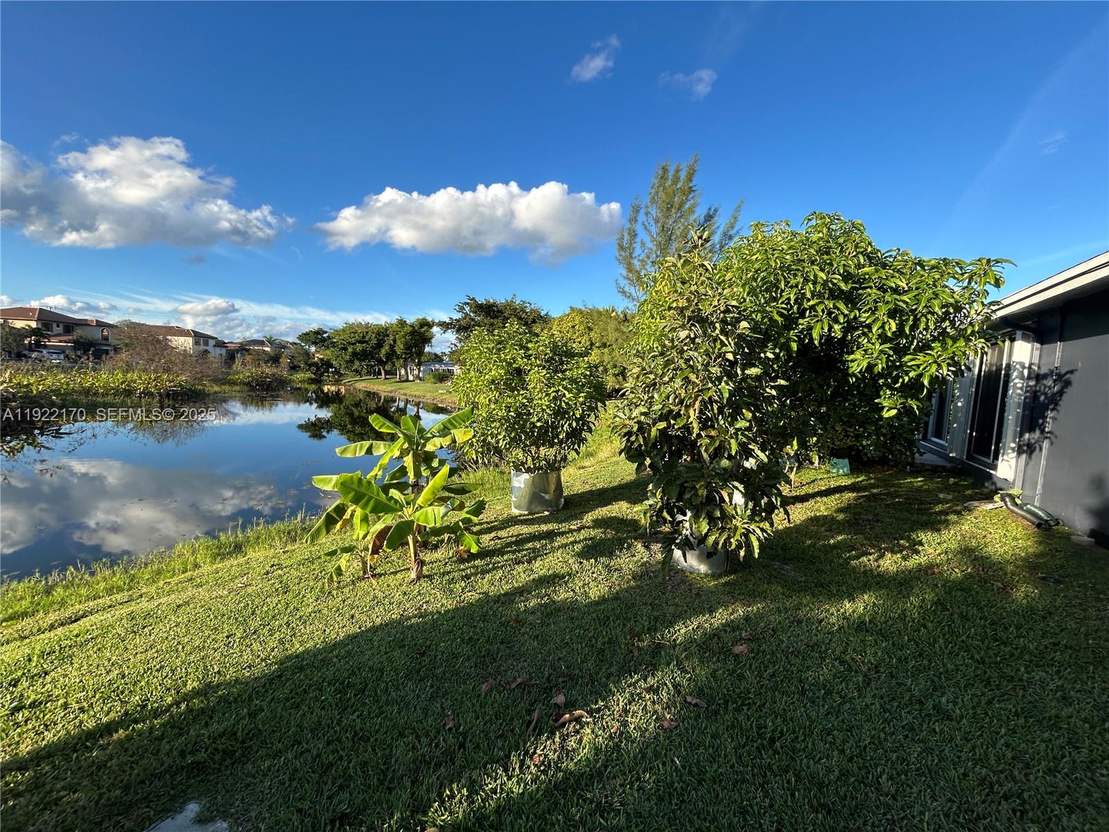 4905 NW 49th Rd