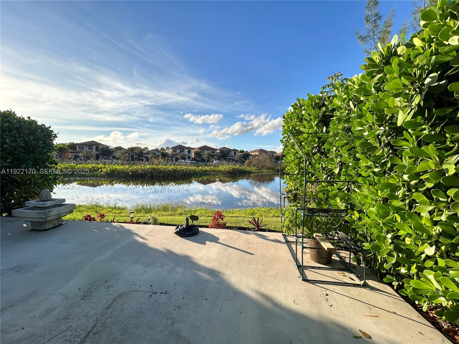 4905 NW 49th Rd