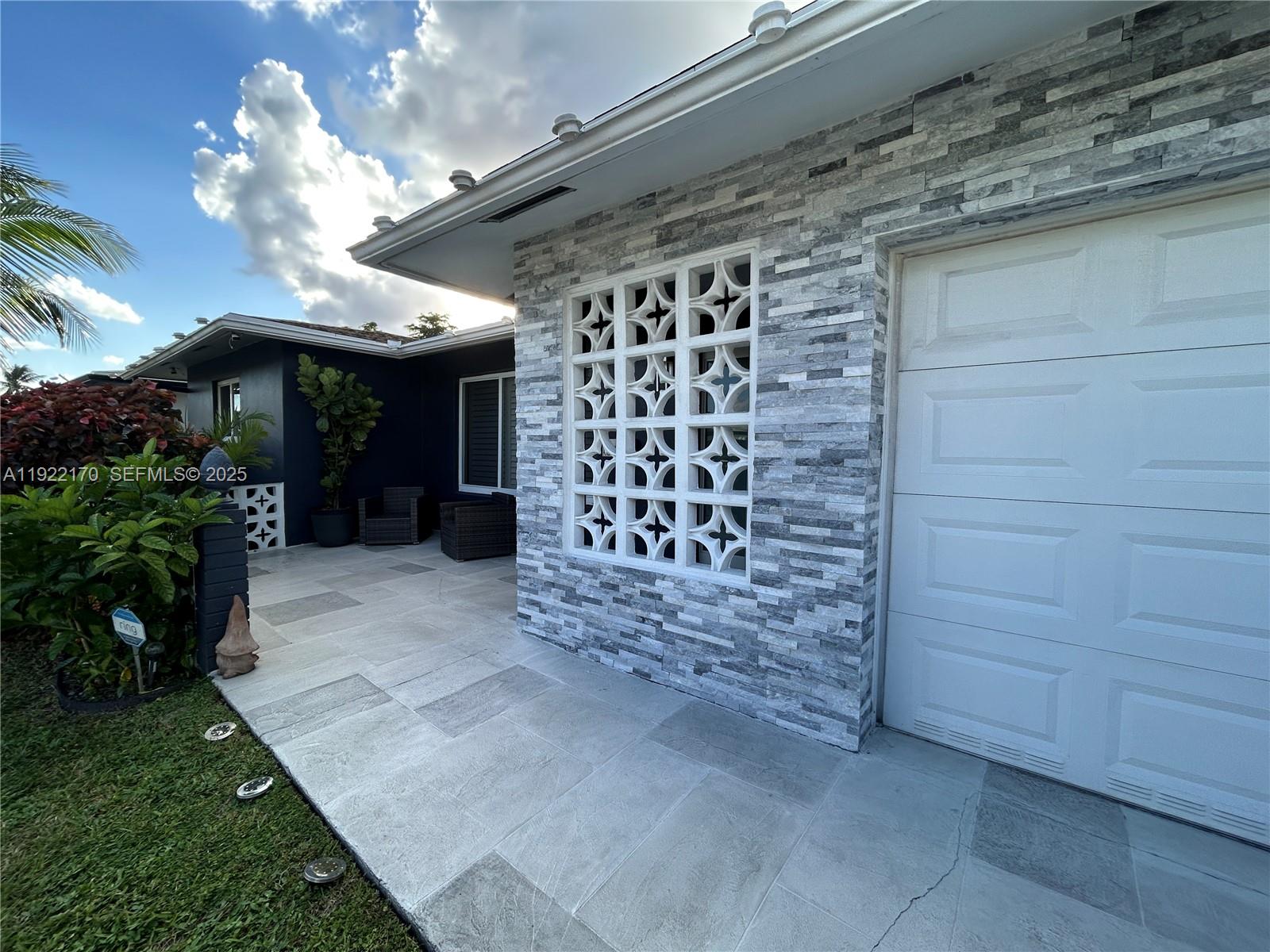 4905 NW 49th Rd