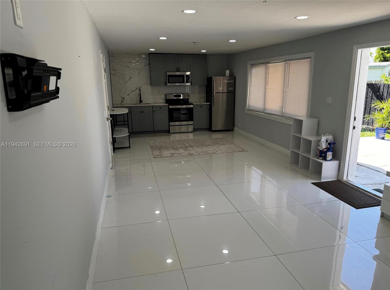 5181 NE 16th Ave # B