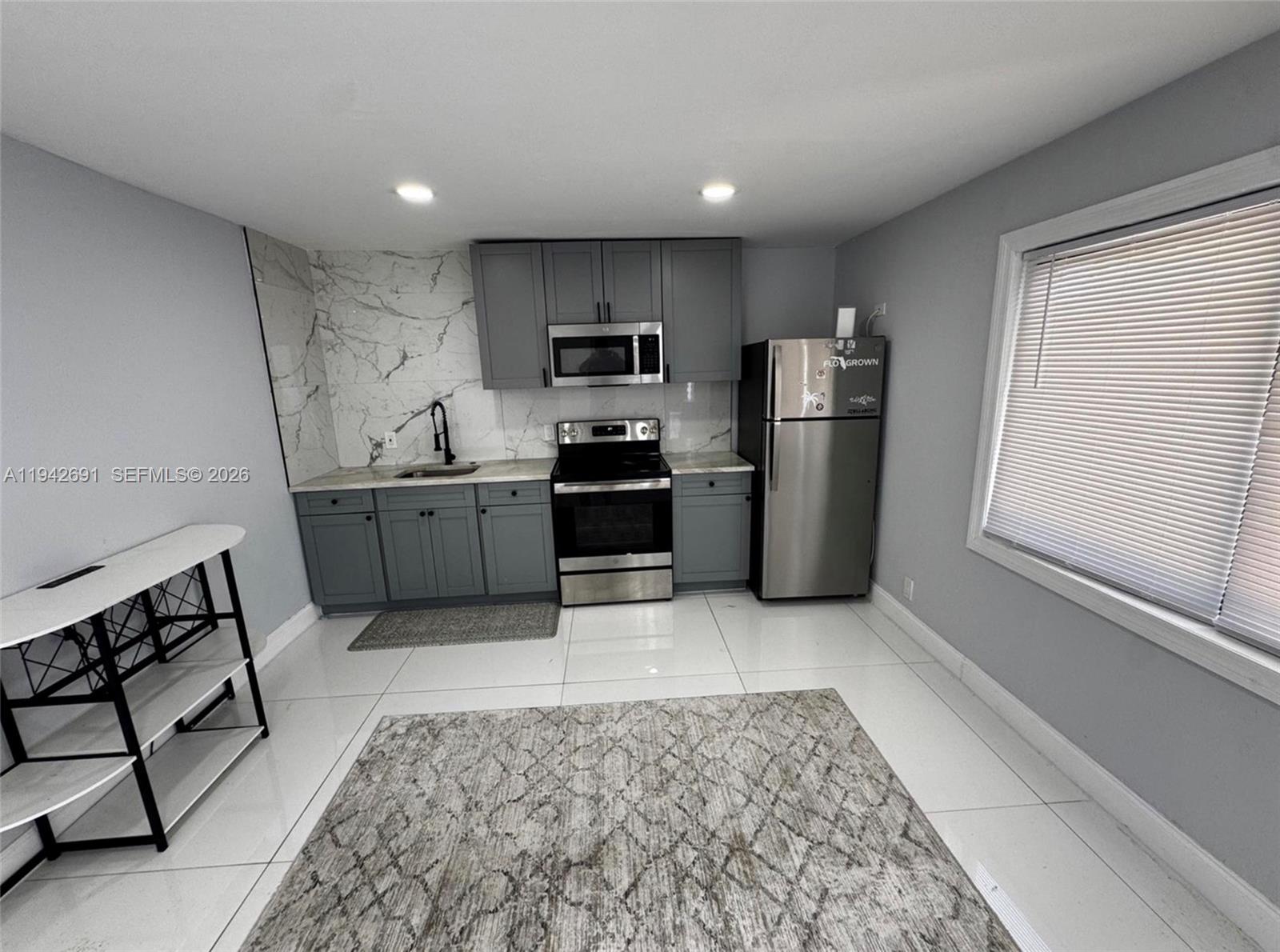 5181 NE 16th Ave # B