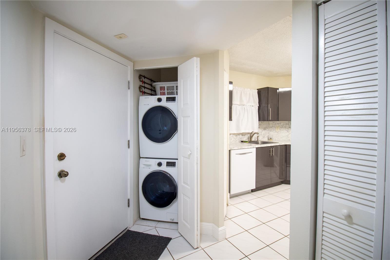 6555 W Broward Blvd # 303