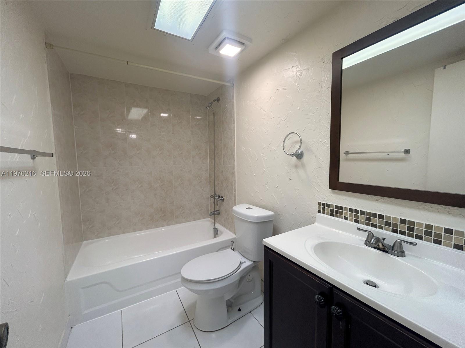 1080 Del Lago Cir # 202