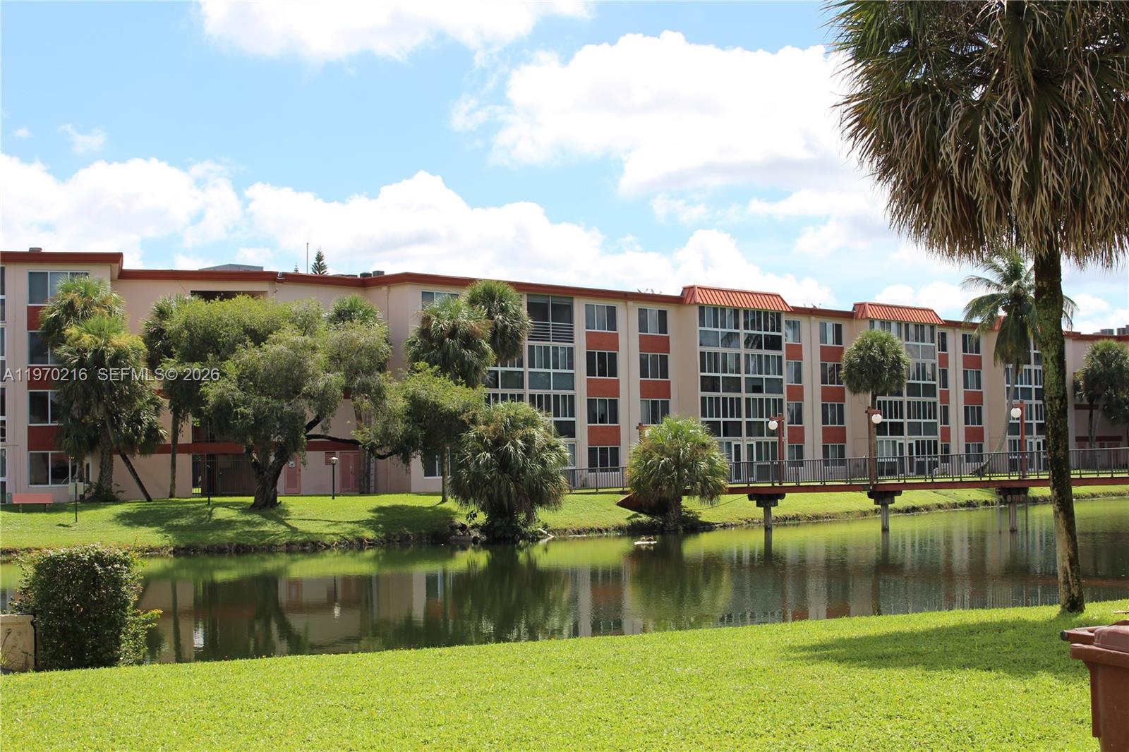 1080 Del Lago Cir # 202