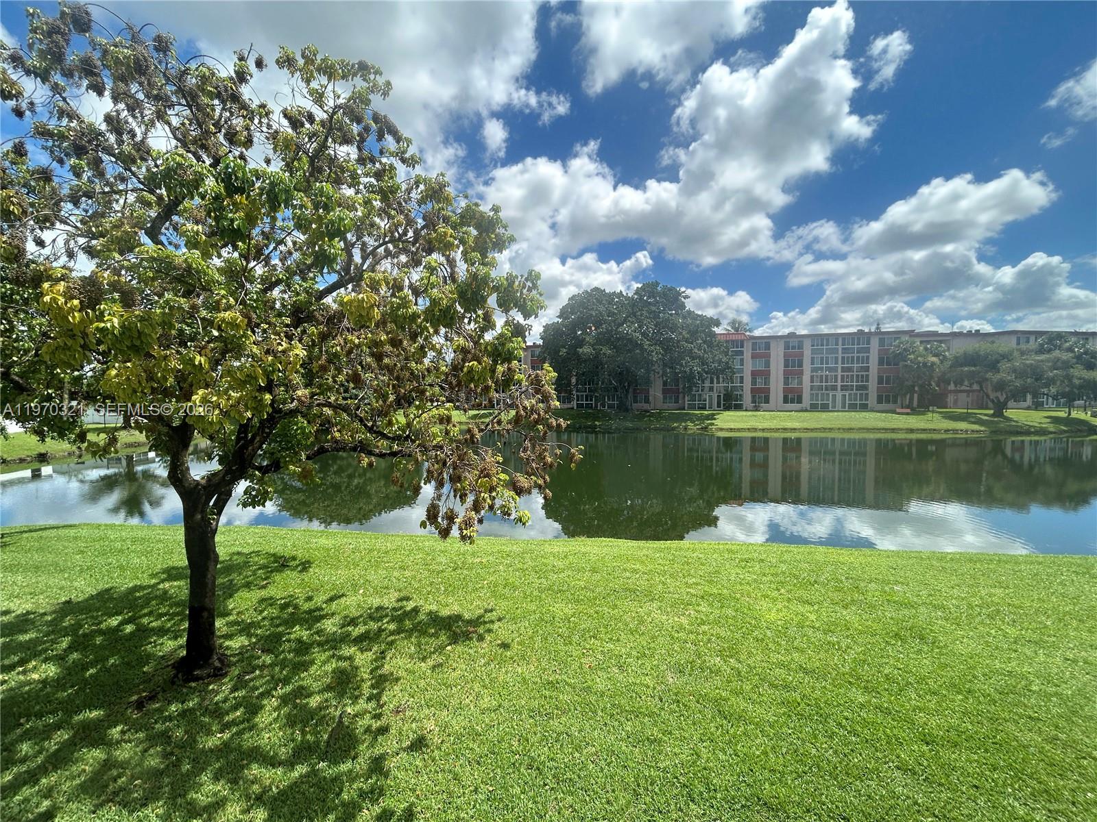 1080 Del Lago Cir # 202