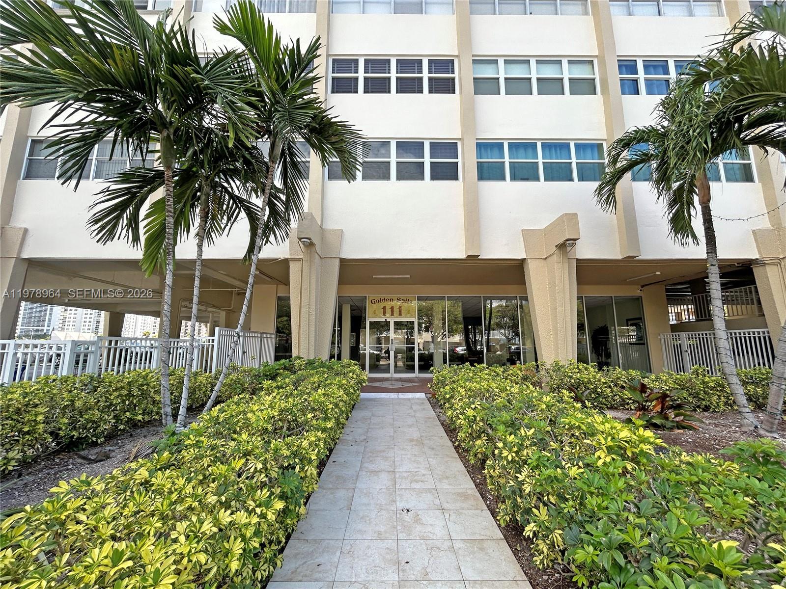 111 Golden Isles Dr # C9