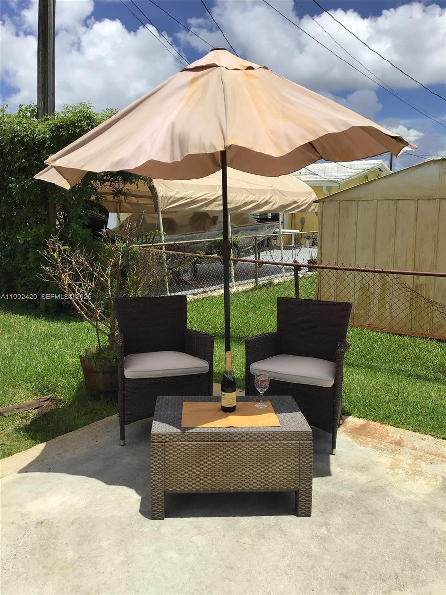 3860 NW 5th Ct
