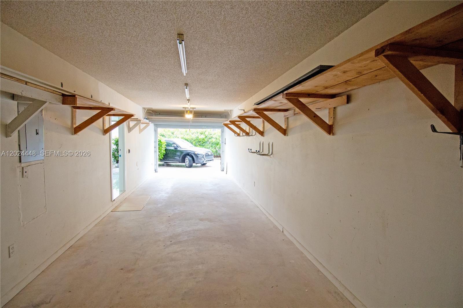 1222 Hillsboro Mile # 15
