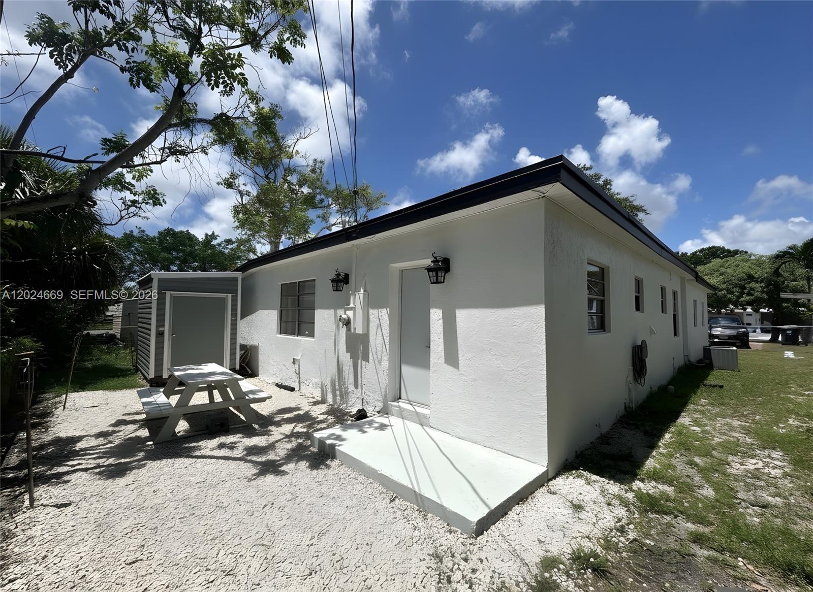404 NW 18th Ave