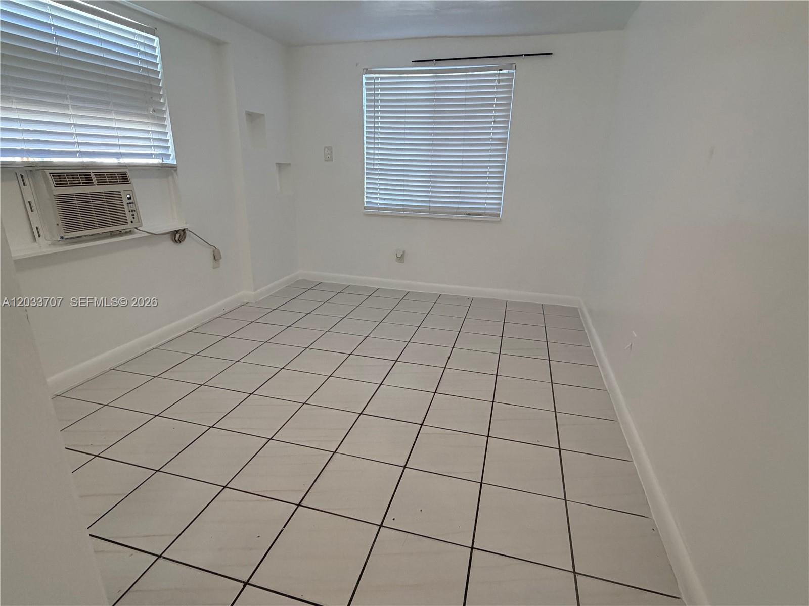 2500 Sunshine Blvd
