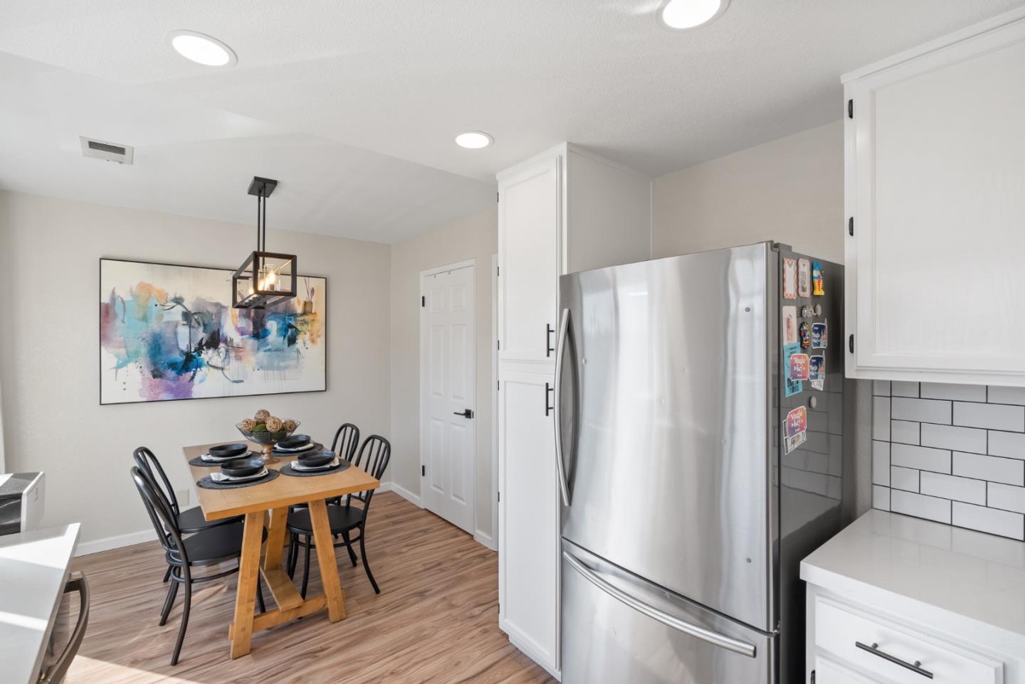 1555 Hecker Pass RD G201