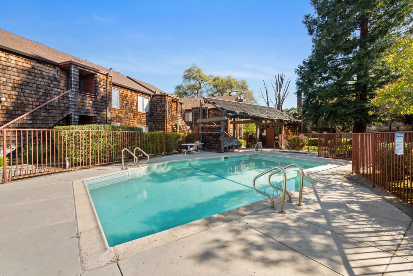 1555 Hecker Pass RD G201