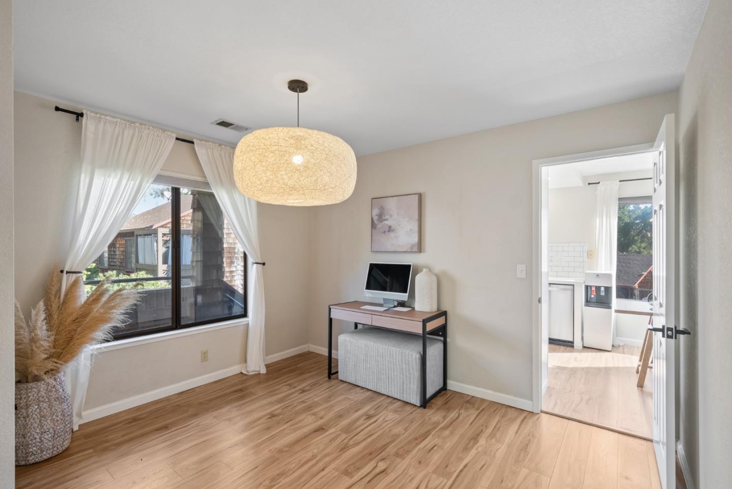 1555 Hecker Pass RD G201