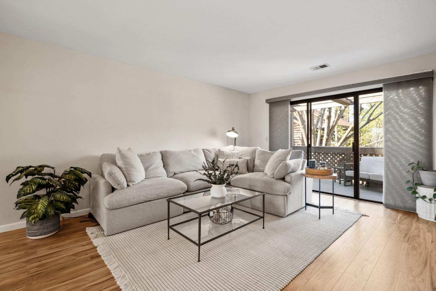 1555 Hecker Pass RD G201