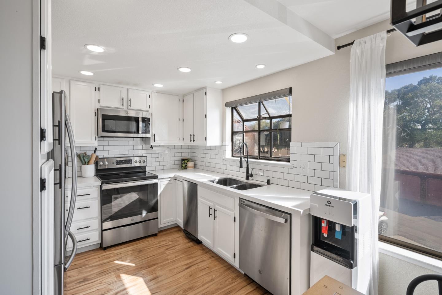 1555 Hecker Pass RD G201