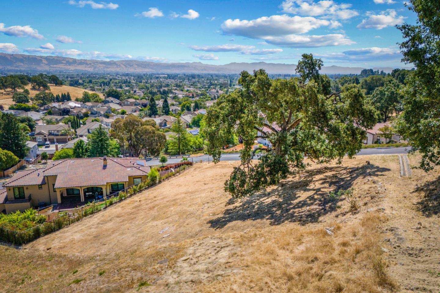 9145 Tea Tree WAY