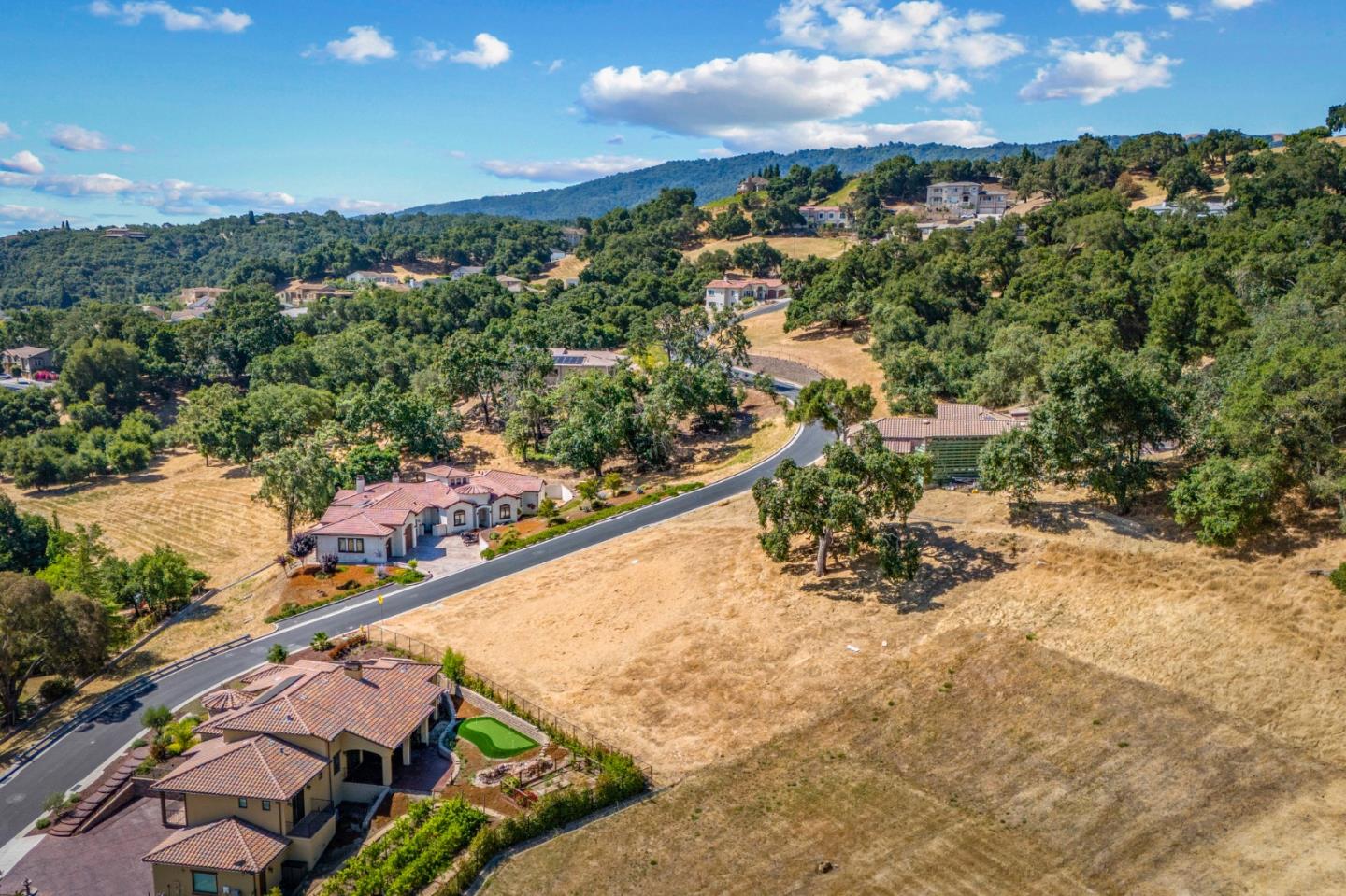9145 Tea Tree WAY