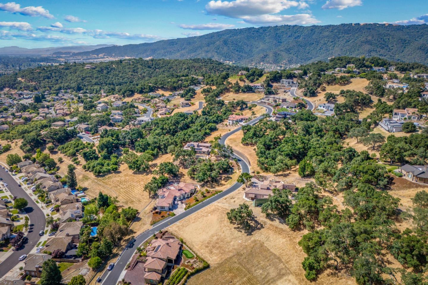 9145 Tea Tree WAY