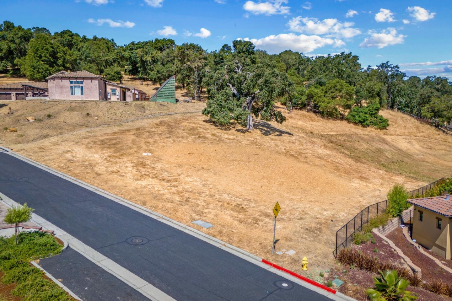 9145 Tea Tree WAY