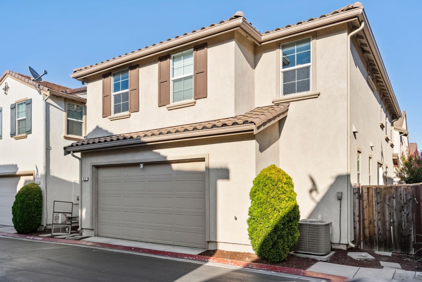 94 Caspian WAY