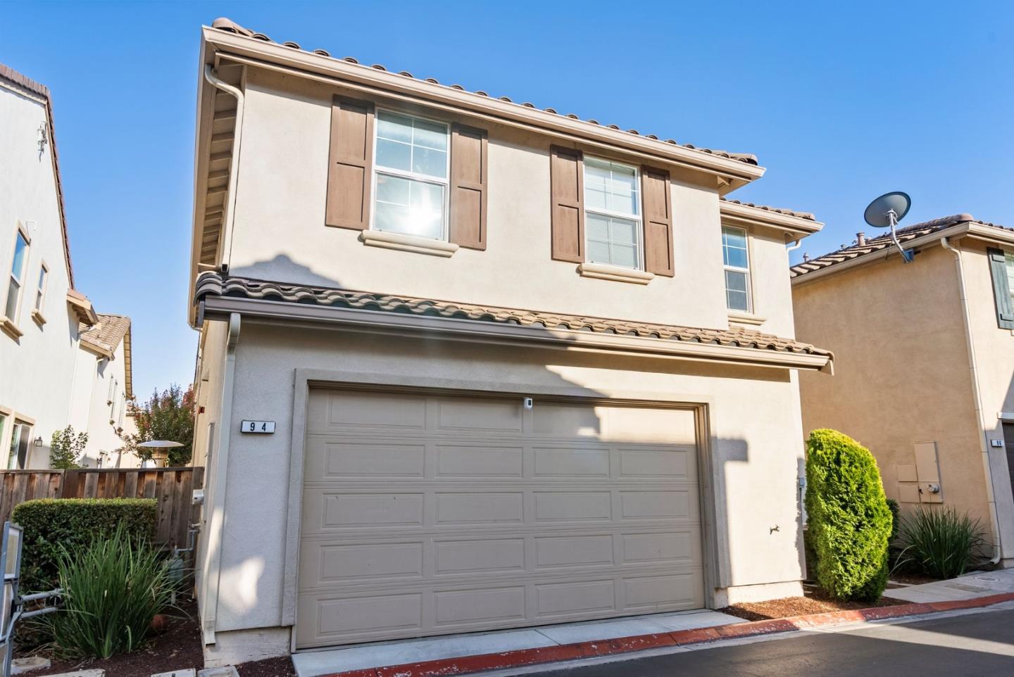 94 Caspian WAY