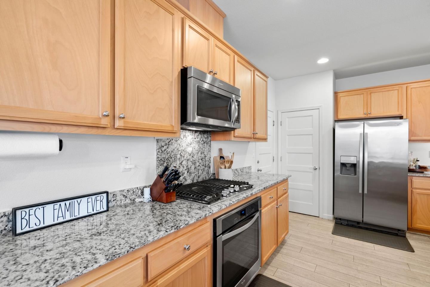 94 Caspian WAY