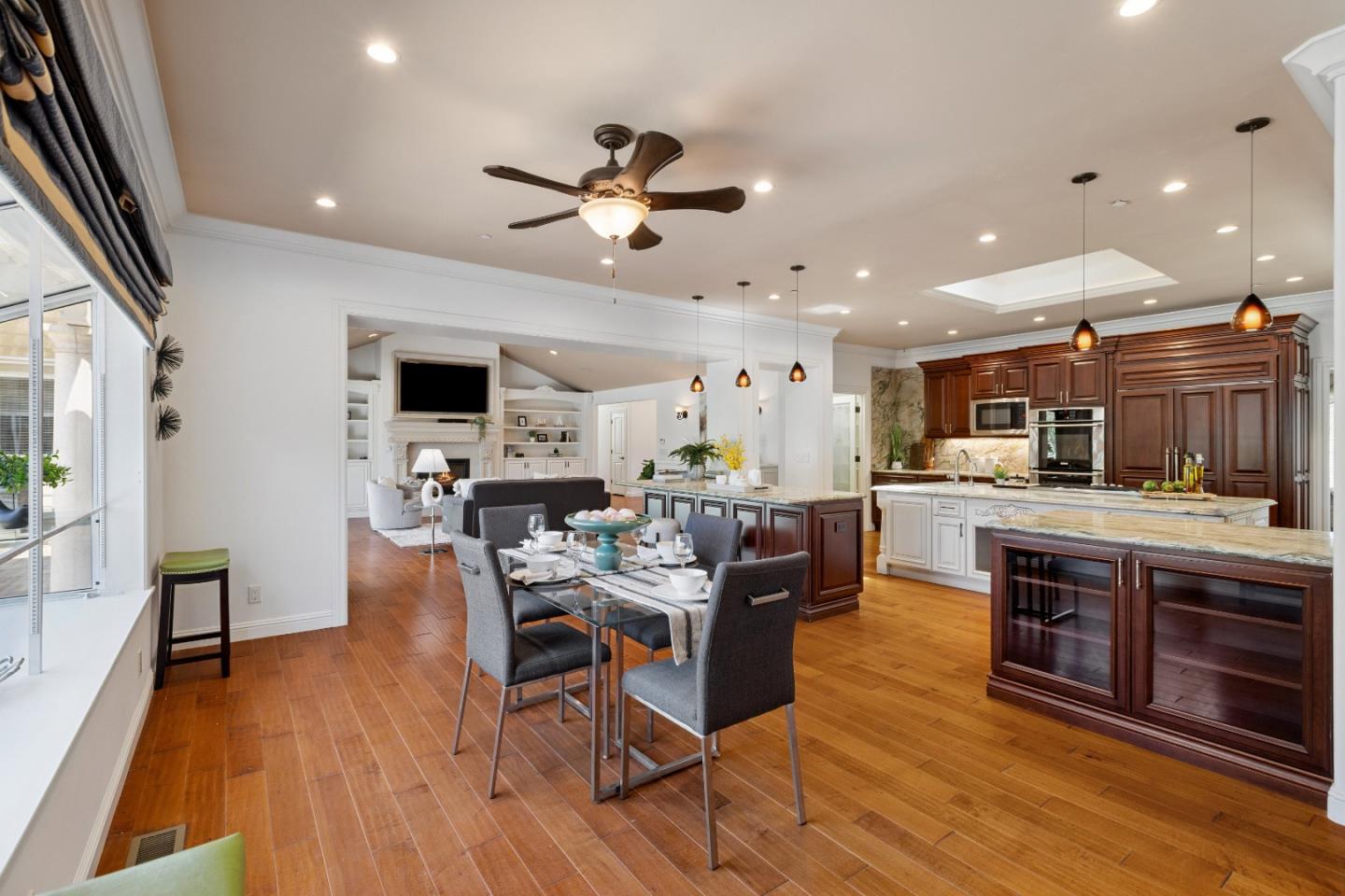 9885 Wilford Way