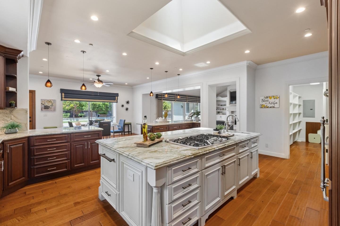 9885 Wilford Way